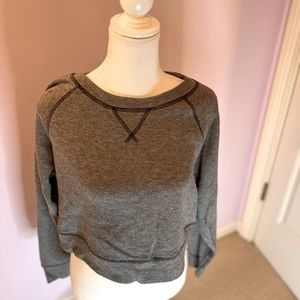 Cropped gray sweatshirt with navy trim by BB Dakota